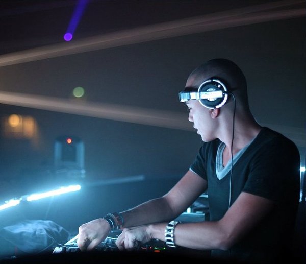 Headhunterz